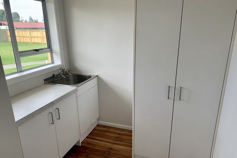 Photo of property in 1 Saint Lukes Place, Bader, Hamilton, 3206