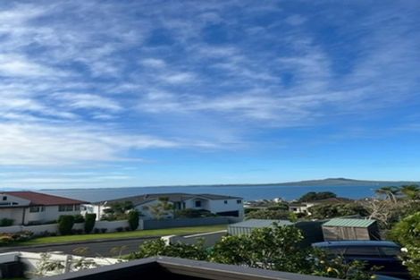 Photo of property in 1/4 Midway Avenue, Castor Bay, Auckland, 0620
