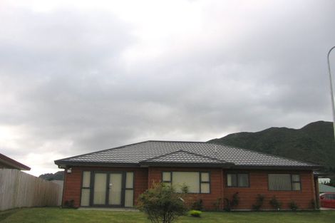 Photo of property in 77 Mandel Mews, Waiwhetu, Lower Hutt, 5010