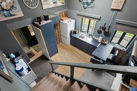 Photo of property in 64 Farm Road, Waipukurau, 4284