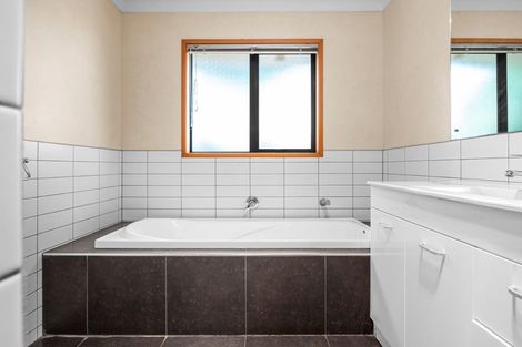 Photo of property in 24 Nielsen Gardens, Rototuna, Hamilton, 3210