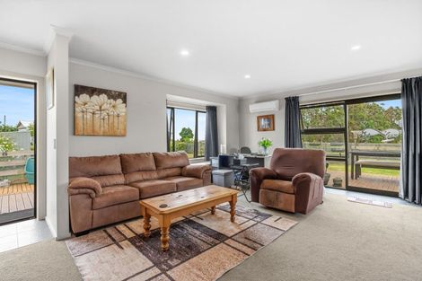Photo of property in 102 Kukutauaki Road, Koputaroa, Levin, 5575