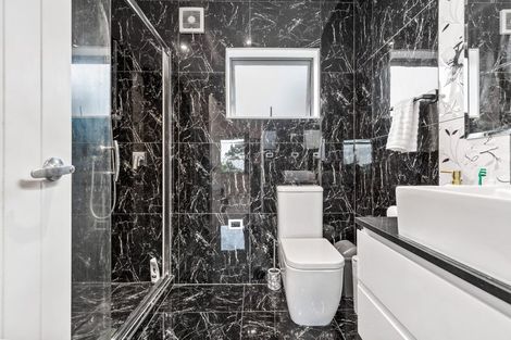 Photo of property in 223a Don Buck Road, Massey, Auckland, 0614