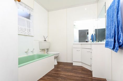 Photo of property in 826 Mokau Road, Mimi, Urenui, 4377