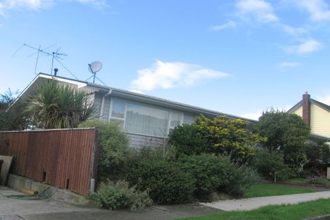 Photo of property in 21 Rembrandt Avenue, Tawa, Wellington, 5028