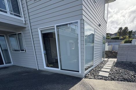 Photo of property in 7 Dorchester Place, Orewa, 0931