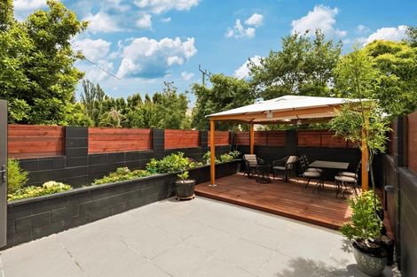 Photo of property in 289 Riverbank Road, Wanaka, 9382