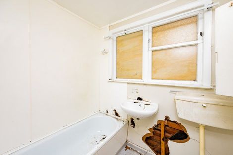 Photo of property in 10-12 Panckhurst Street, Havelock North, 4130