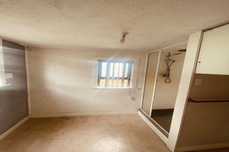 Photo of property in 1/56 Hayr Road, Three Kings, Auckland, 1042