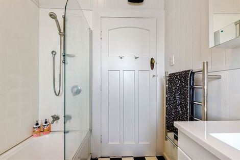 Photo of property in 1/28 Corson Avenue, Beckenham, Christchurch, 8023