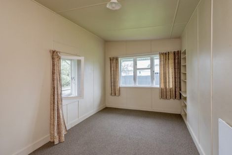 Photo of property in 77 Bartholomew Road, Levin, 5510