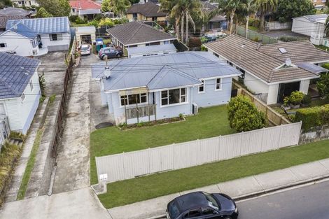 Photo of property in 1/47 Clevedon Road, Papakura, 2110