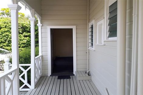 Photo of property in 1/165 Hinemoa Street, Birkenhead, Auckland, 0626