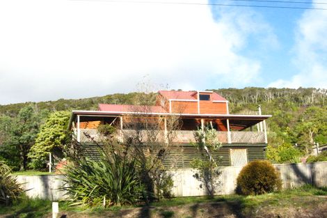 Photo of property in 1 Thornicroft Road, Waitati, 9085