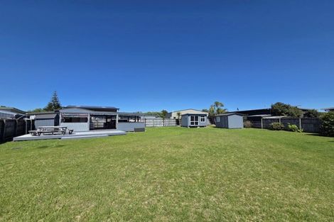 Photo of property in 104 Kauri Crescent, Matarangi, Whitianga, 3592