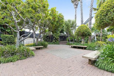 Photo of property in 8/72 Kitchener Road, Milford, Auckland, 0620