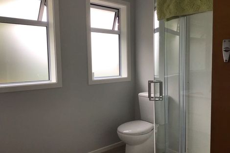 Photo of property in 24 Golfers Drive, Balclutha, 9230