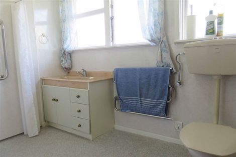 Photo of property in 15 Manapouri Street, Strathern, Invercargill, 9812