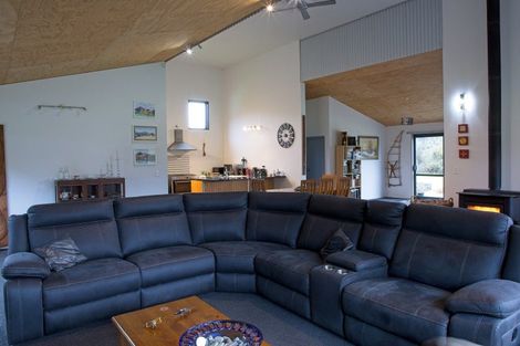 Photo of property in 670 Kumara-inchbonnie Road, Dunganville, Kumara, 7875