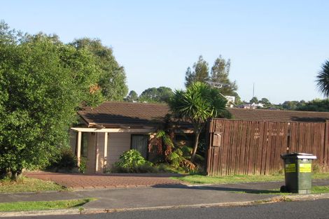 Photo of property in 36 Oaktree Avenue, Browns Bay, Auckland, 0630