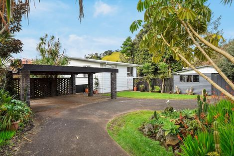 Photo of property in 27 Wallace Road, Mangere Bridge, Auckland, 2022