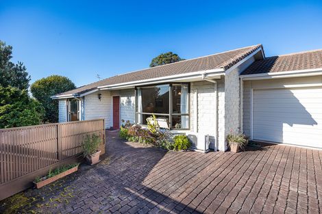 Photo of property in 231 Bay View Road, Saint Clair, Dunedin, 9012