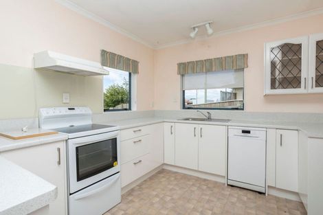 Photo of property in 19a Burns Street, Dannevirke, 4930