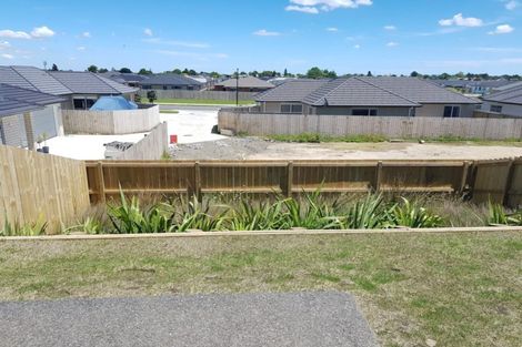 Photo of property in 22b Pakaraka Drive, Papakura, 2110