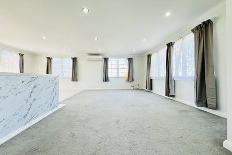 Photo of property in 24 Catkin Crescent, Papatoetoe, Auckland, 2025