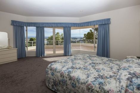 Photo of property in 126 Cannon Hill Crescent, Mount Pleasant, Christchurch, 8081