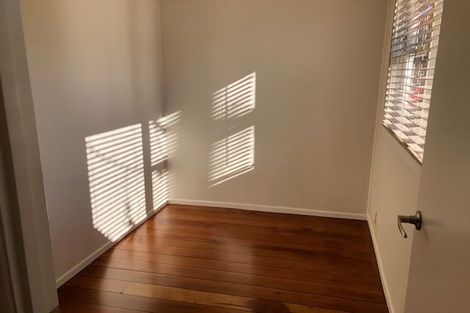 Photo of property in 65 Tane Road, Laingholm, Auckland, 0604