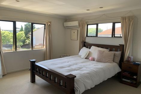 Photo of property in 17 Tide Close, Mount Wellington, Auckland, 1060