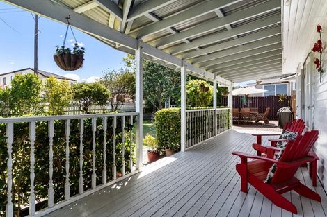 Photo of property in 1 Kelvyn Grove, Hillpark, Auckland, 2102
