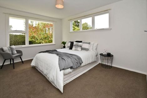 Photo of property in 27 Greenwood Close, Mairehau, Christchurch, 8013