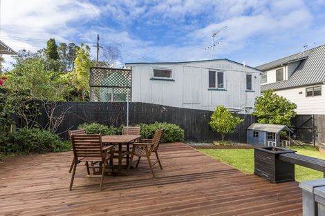 Photo of property in 2/287 Vipond Road, Stanmore Bay, Whangaparaoa, 0932
