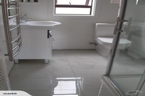 Photo of property in 2/64 Landscape Road, Mount Eden, Auckland, 1024