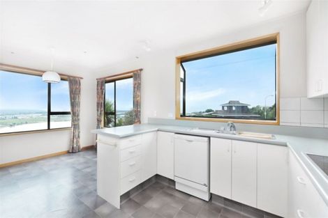 Photo of property in 17 Brigid Place, Mount Pleasant, Christchurch, 8081