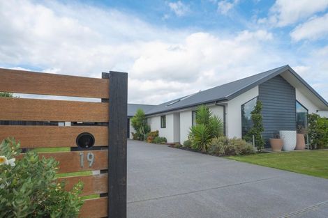 Photo of property in 19 Glenturret Drive, Casebrook, Christchurch, 8051