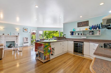 Photo of property in 1/14 Kiteroa Terrace, Rothesay Bay, Auckland, 0630