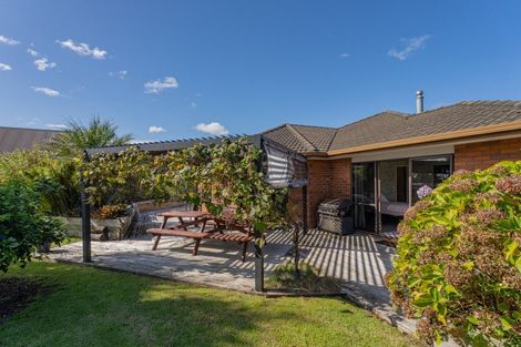 Photo of property in 51 Cholmondeley Crescent, Whitianga, 3510