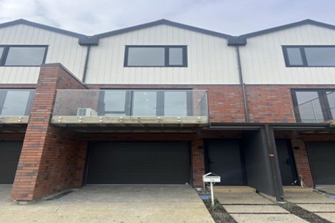 Photo of property in 34 Te Puketoka Lane, Mangere, Auckland, 2022