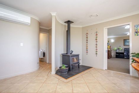 Photo of property in 152 Aerodrome Road, Dannevirke, 4972