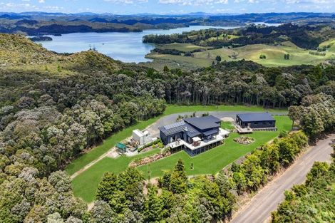 Photo of property in 255 Paroa Bay Road, Russell, 0272