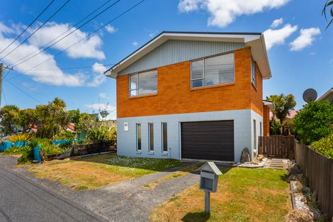 Photo of property in 1084 Brighton Road, Brighton, Dunedin, 9035