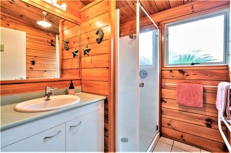 Photo of property in 18 Given Grove, Pauanui, Hikuai, 3579