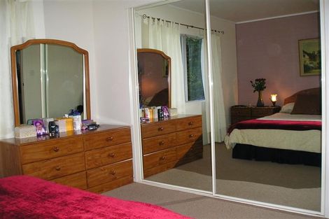 Photo of property in 1/2 Glynnbrooke Street, Te Atatu South, Auckland, 0610