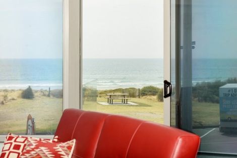 Photo of property in 4/50 Marine Parade, Mount Maunganui, 3116