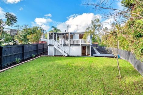 Photo of property in 48 Sylvan Crescent, Te Atatu South, Auckland, 0610