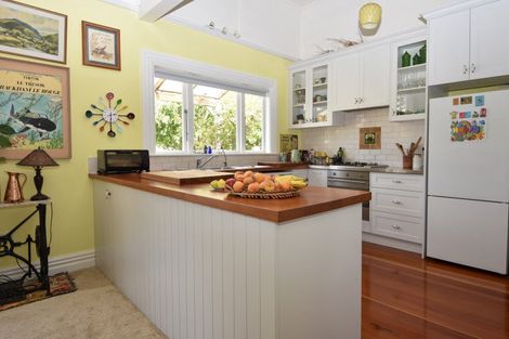 Photo of property in 16 Tyne Street, Carterton, 5713