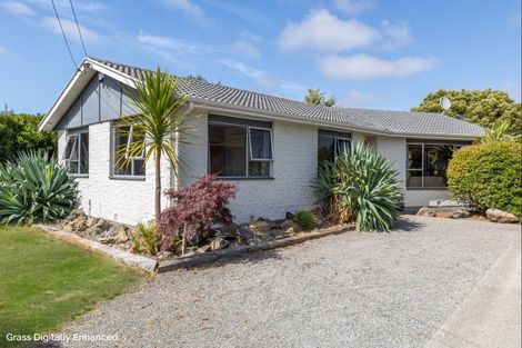 Photo of property in 476 Mairehau Road, Parklands, Christchurch, 8083